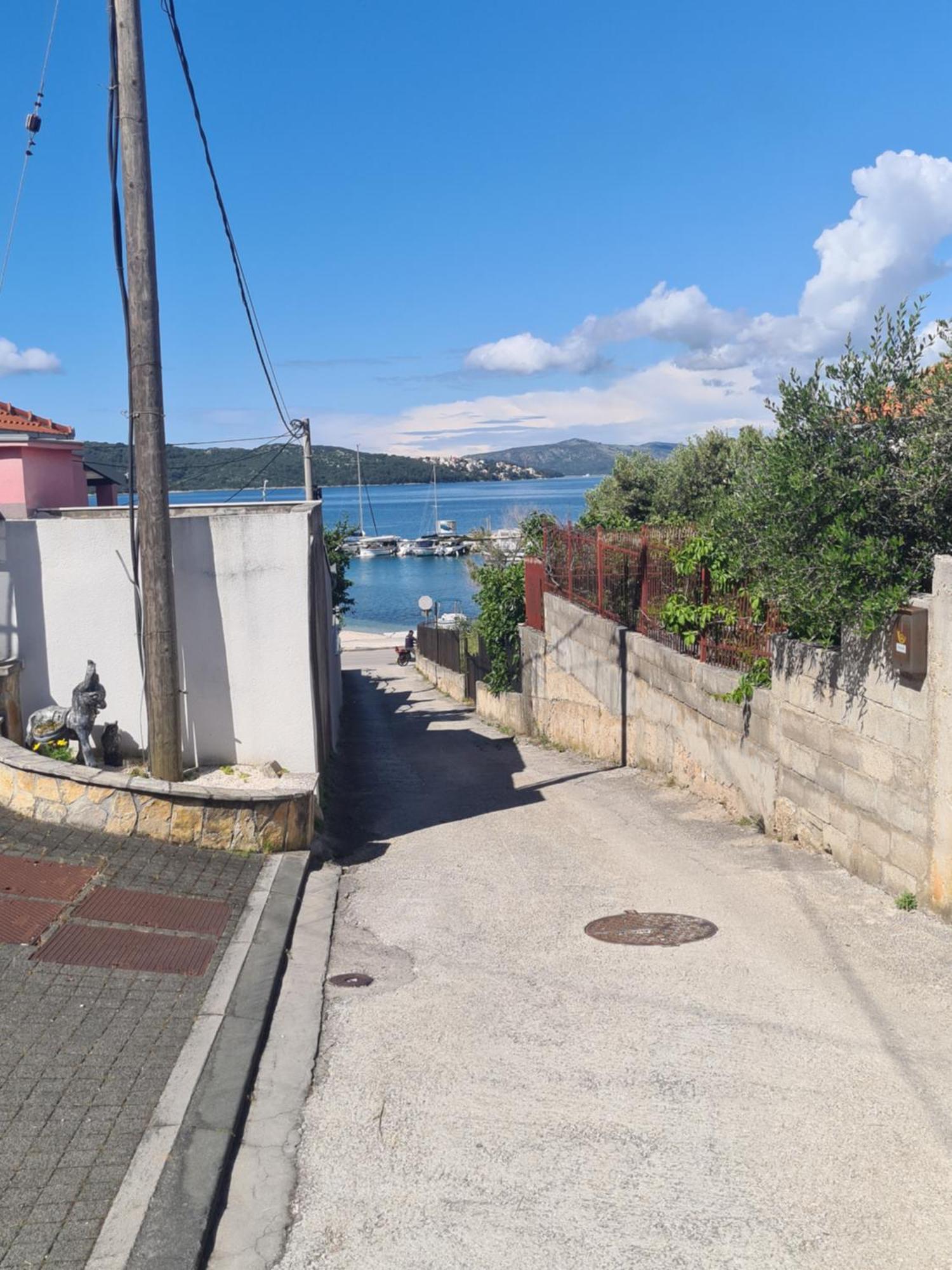 Modern Apartment Near The Sea-Mise Trogir Bagian luar foto