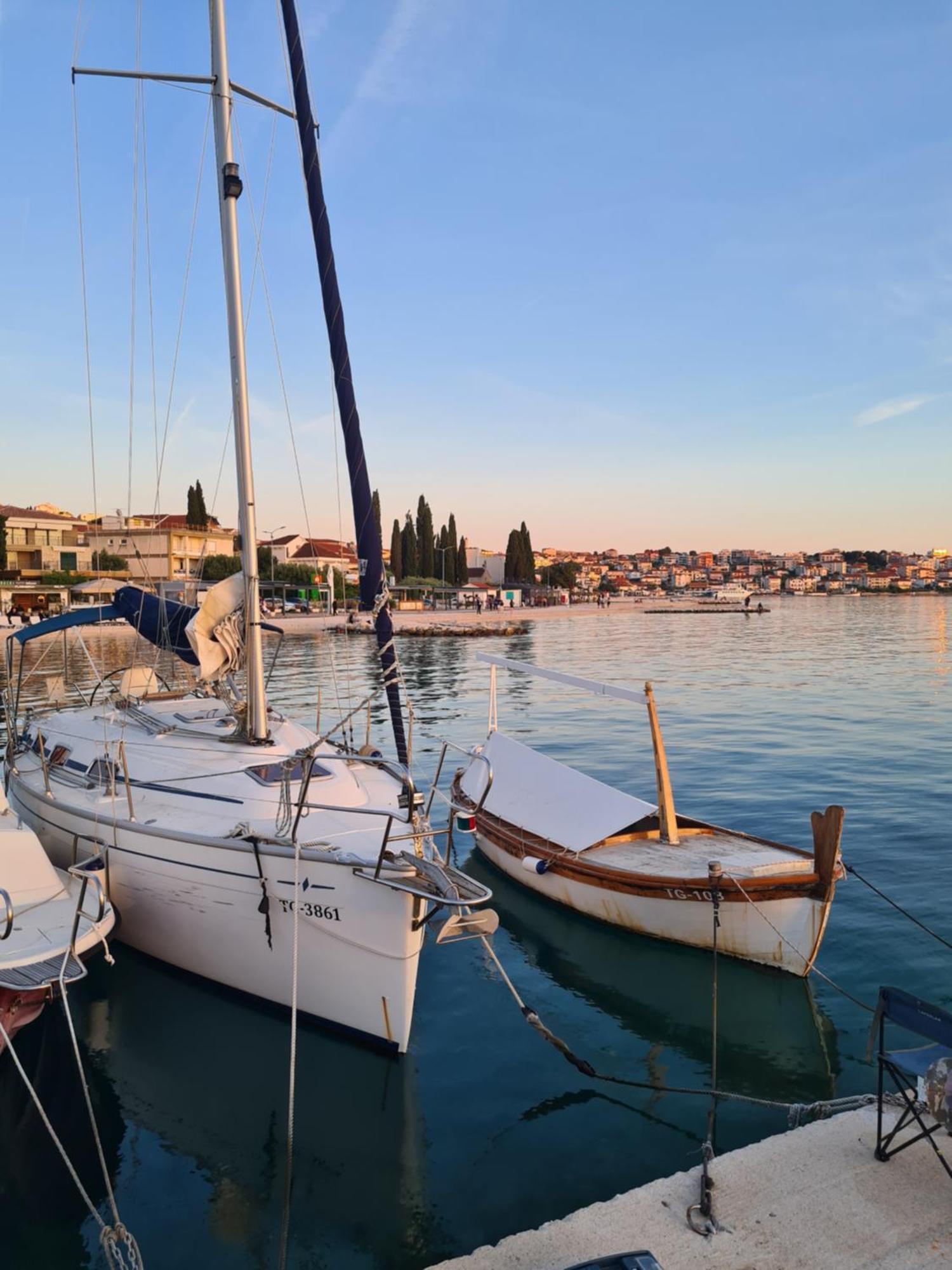 Modern Apartment Near The Sea-Mise Trogir Bagian luar foto