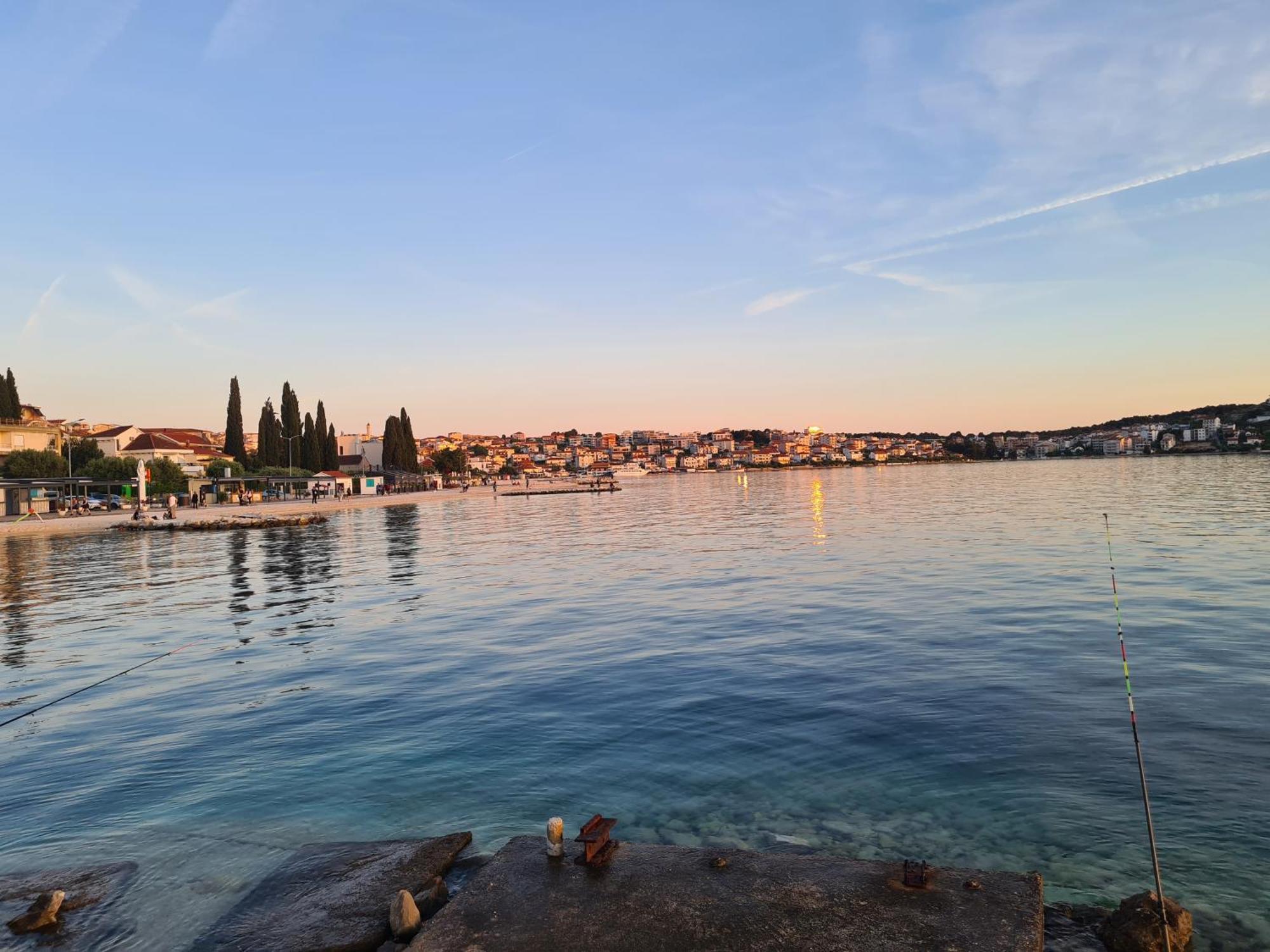 Modern Apartment Near The Sea-Mise Trogir Bagian luar foto