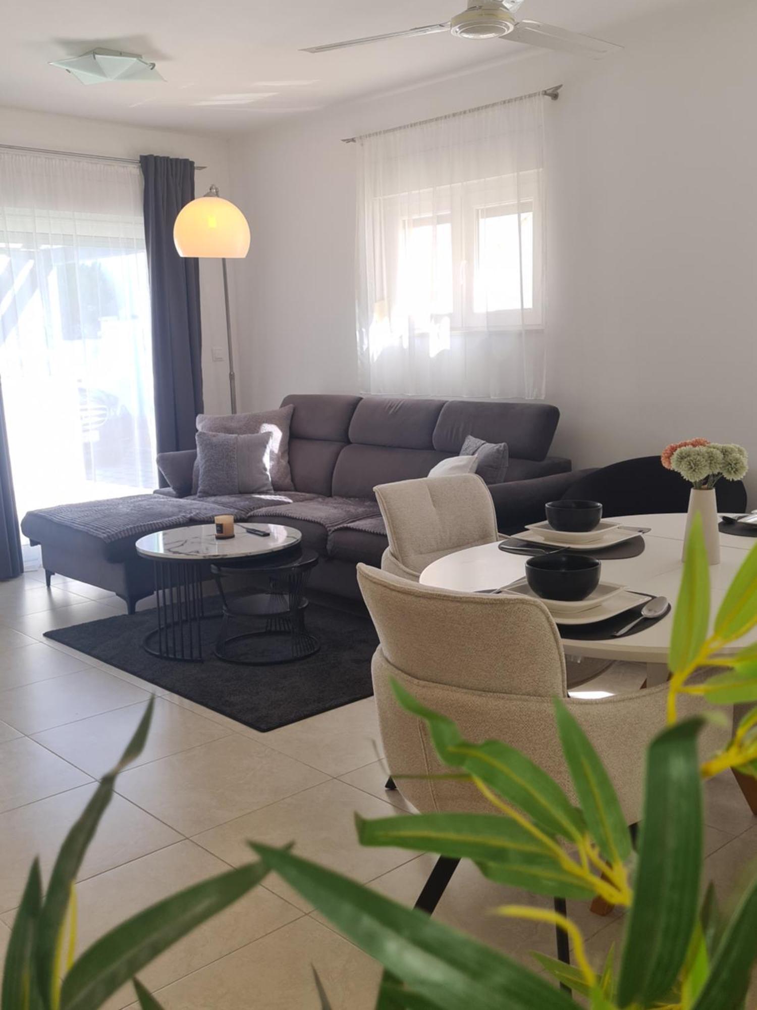 Modern Apartment Near The Sea-Mise Trogir Bagian luar foto