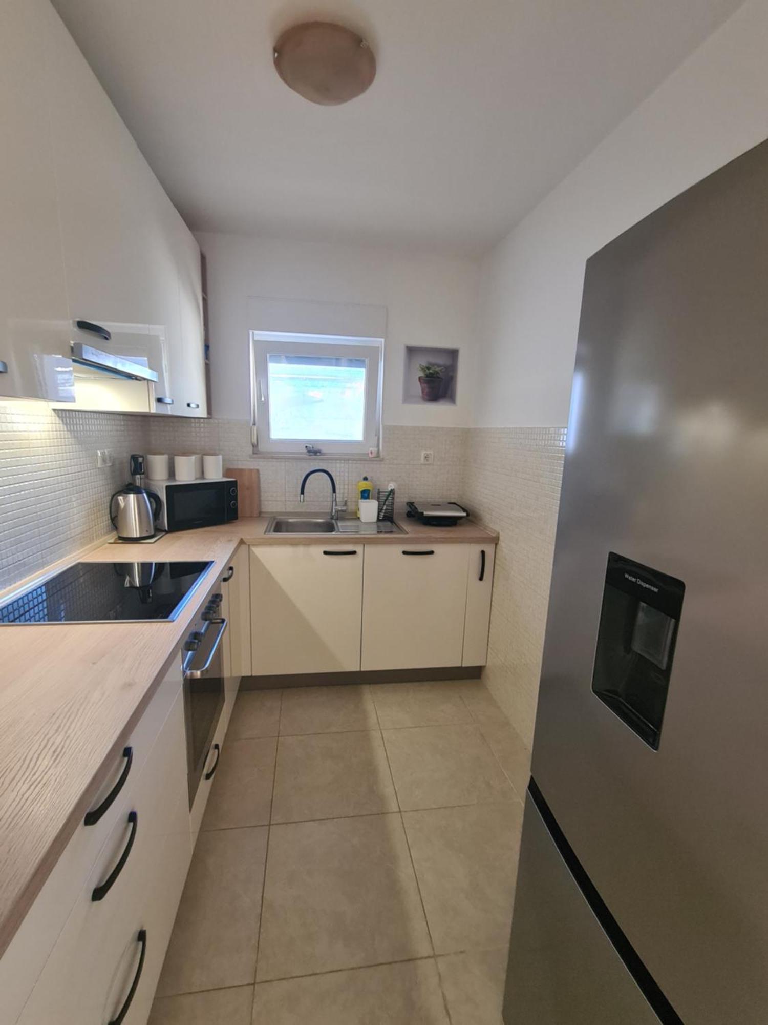 Modern Apartment Near The Sea-Mise Trogir Bagian luar foto