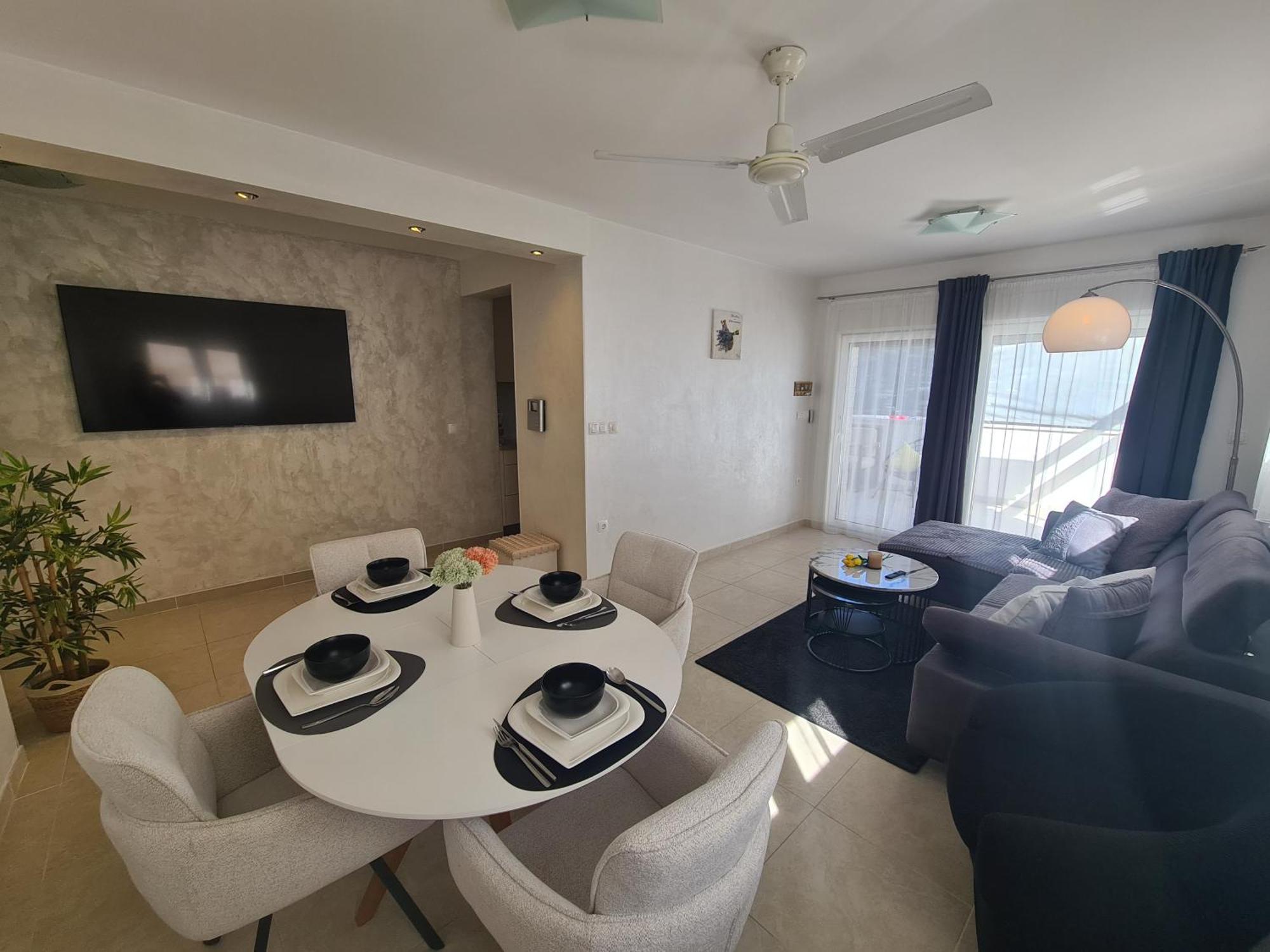 Modern Apartment Near The Sea-Mise Trogir Bagian luar foto